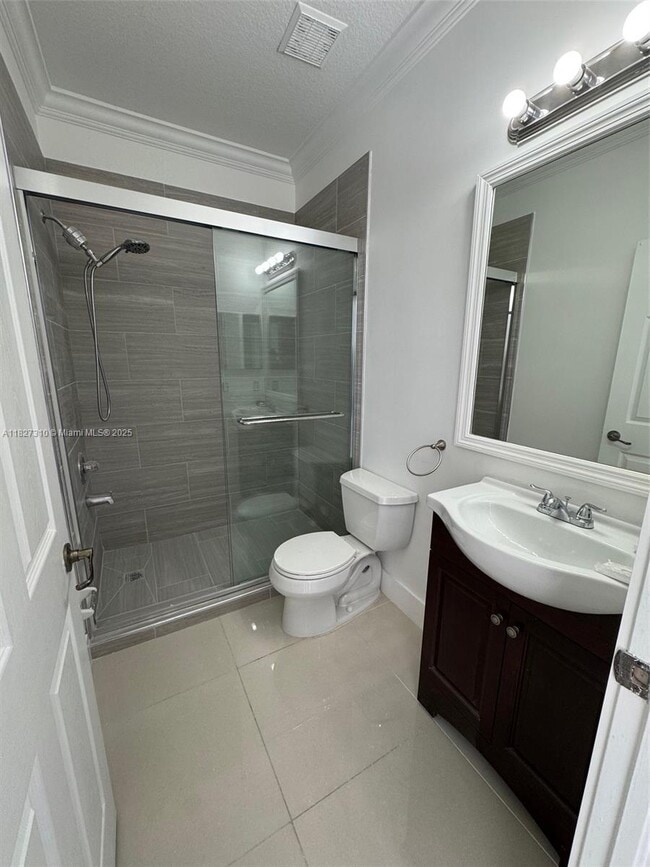 Building Photo - 11362 SW 137th Pl