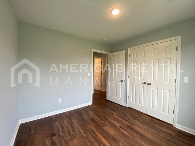 Building Photo - 445 Co Rd 349