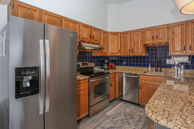 Primary Photo - 1 bedroom in Wildernest! Lease through 2/1/25