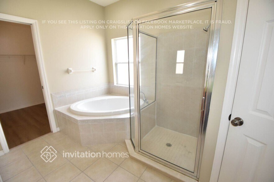 Building Photo - 1815 Mira Lago Cir