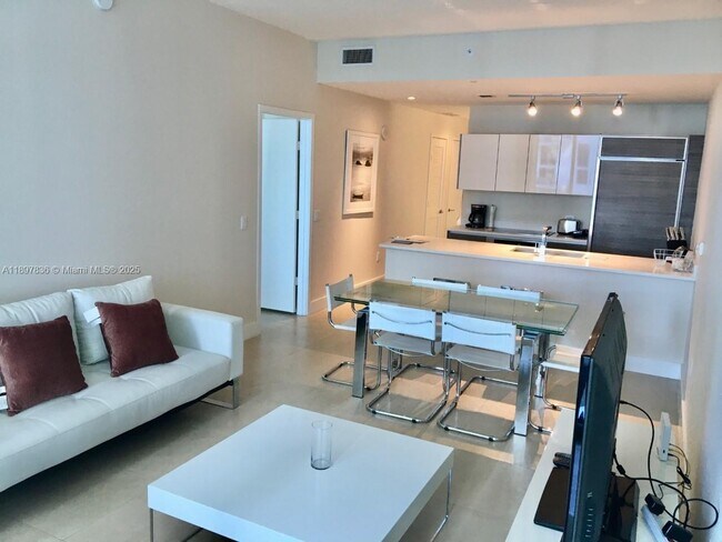 Building Photo - 1100 S Miami Ave