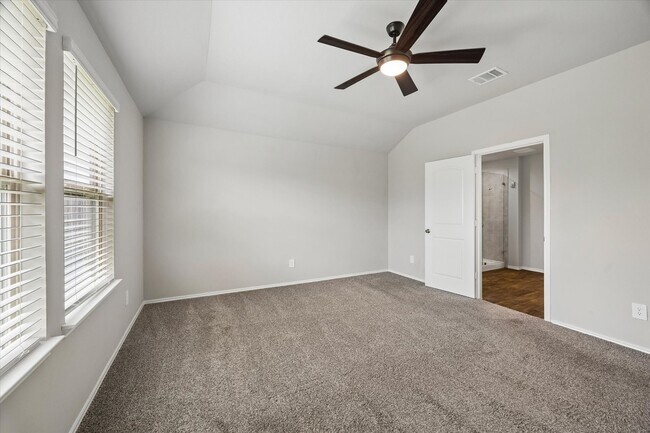 Building Photo - 40463 Gdn Hts Ln