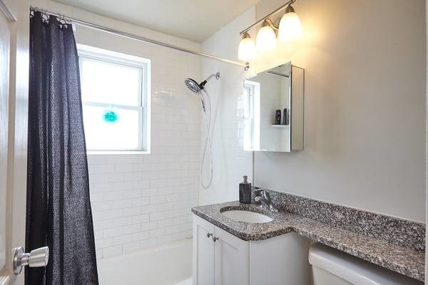 Building Photo - 113 Salmon Brook Dr