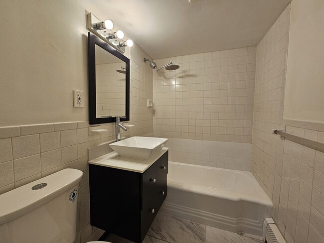 Building Photo - 38 Carey Ave