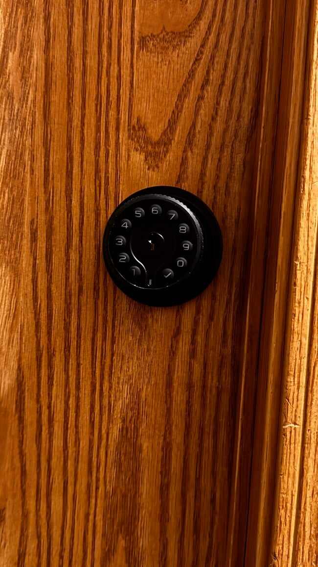 Building Photo - 6904 54th Pl NE