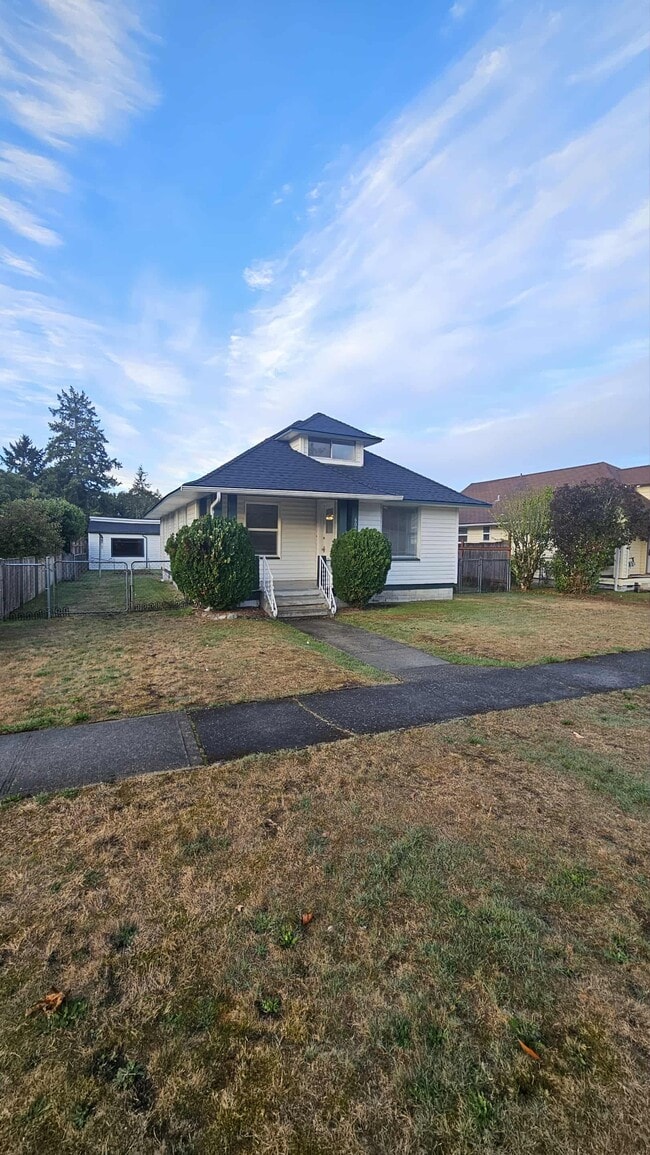 Primary Photo - 602 Louviers Ave