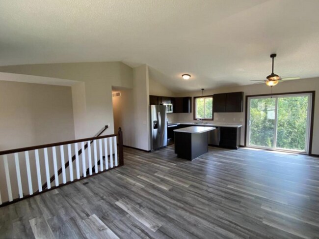 Building Photo - 2339 8th Ln SE