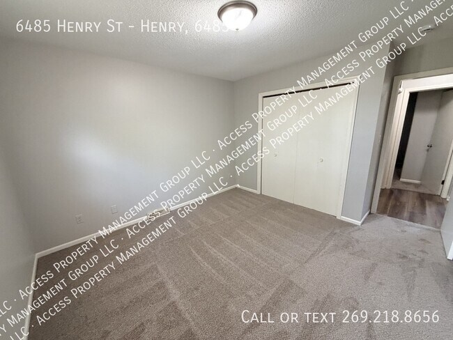 Building Photo - 6485 Henry St