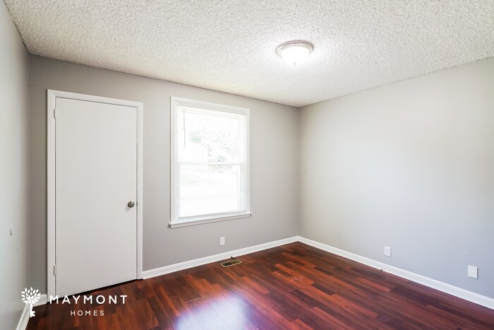 Building Photo - 158 Timberlake Dr