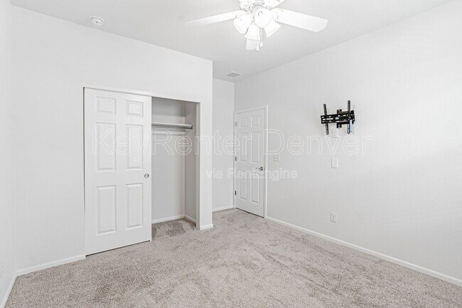 Building Photo - 6037 N Halifax Ct