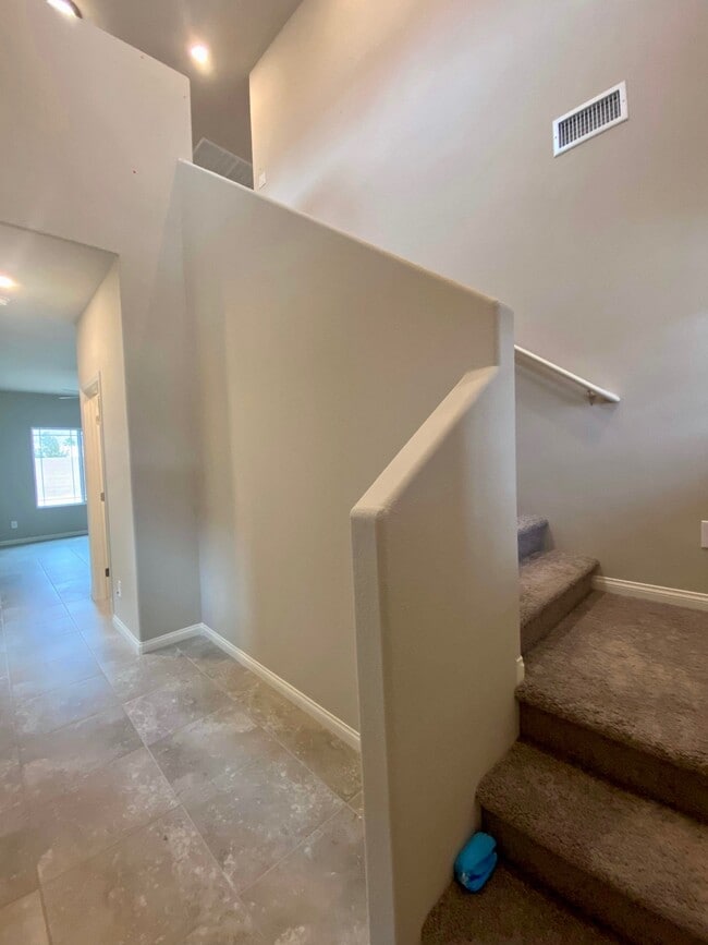 Building Photo - 3816 Antilia Ave