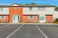 Building Photo - 3011 George Mason Ave