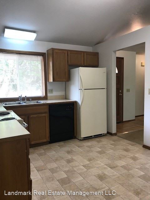 Building Photo - 3 br, 2 bath House - 1430 Welling Road