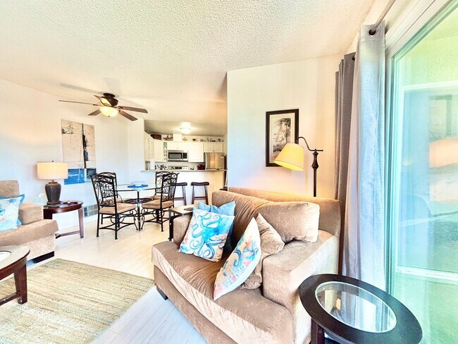 Building Photo - 1-Bedroom + 1 Bathroom Condo | Channel Islands Waterfront | Monthly Furnished Rental