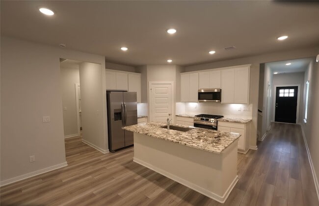 Building Photo - 8587 Blueberry Ash St