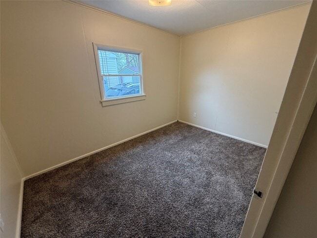 Building Photo - 1139 W 36th St