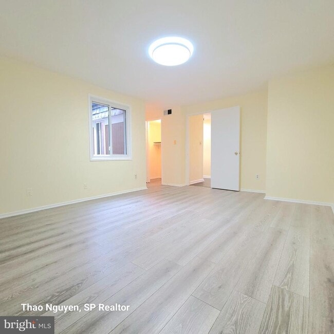 Building Photo - 10534 Cambridge Ct