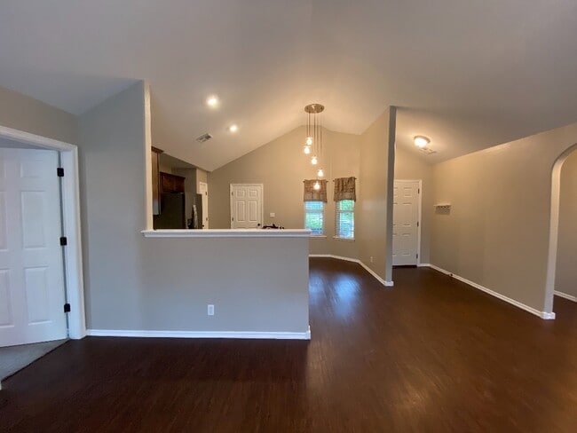 Building Photo - 2704 N 21st St