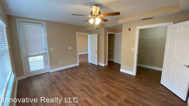 Building Photo - 3 br, 3 bath House - 225 W Seminole Blvd #212