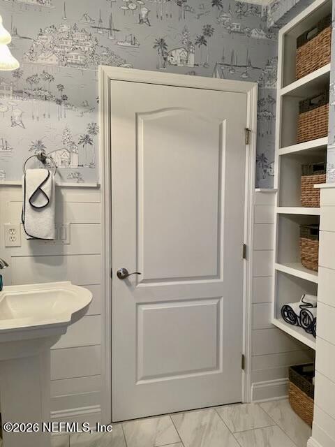 Building Photo - 922 1st St S