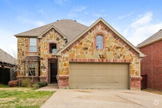 Building Photo - 613 Atascosa Ave