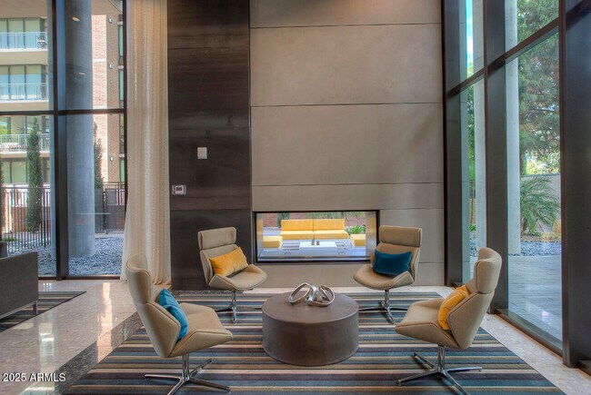 Building Photo - 200 W Portland St