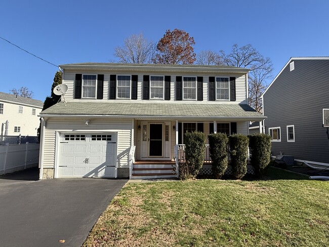 Building Photo - 128 N Taylor Ave