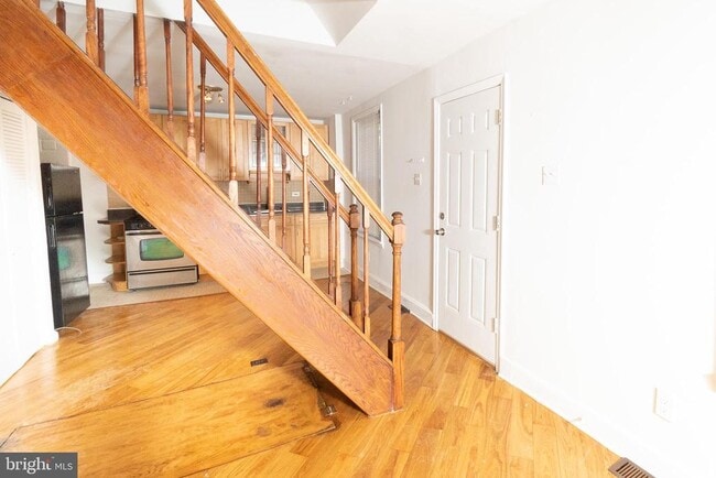 Building Photo - 1212 S Melville St