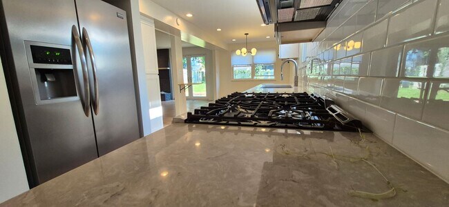 Building Photo - 319 Orchard Dr