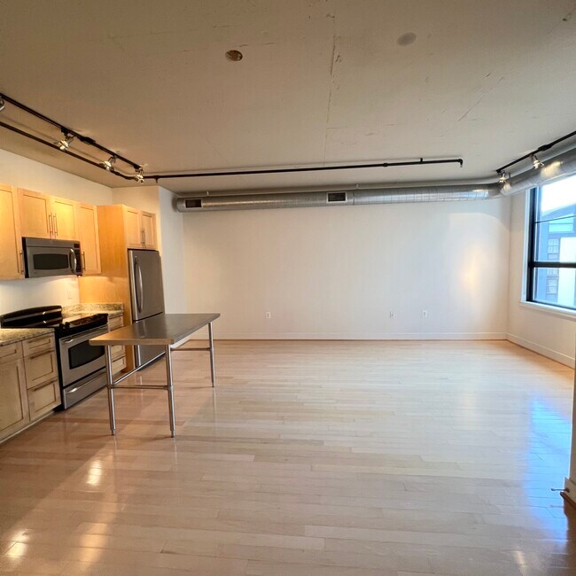 Building Photo - 2125 14th St NW