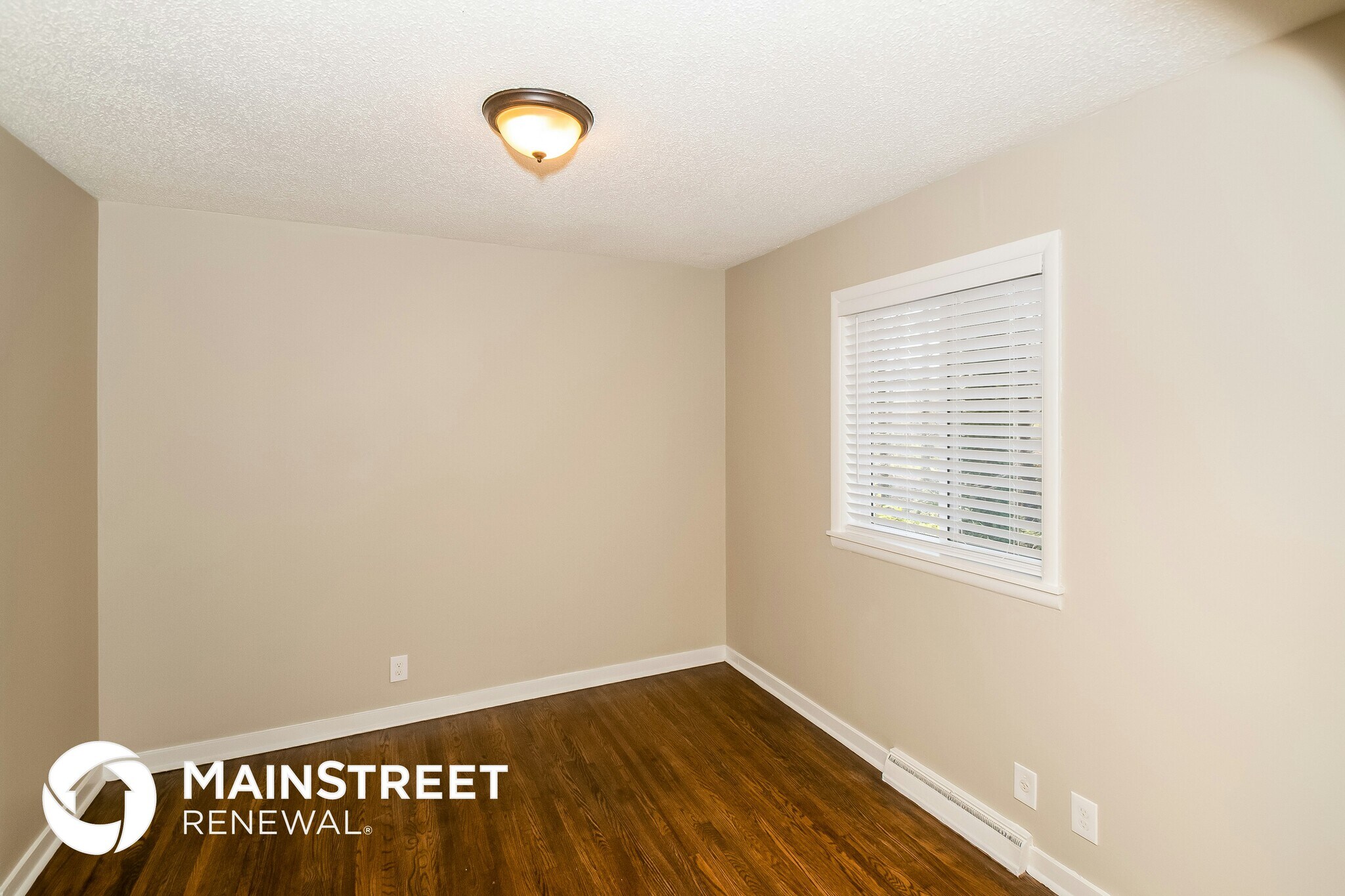 Building Photo - 624 Lisa Ln