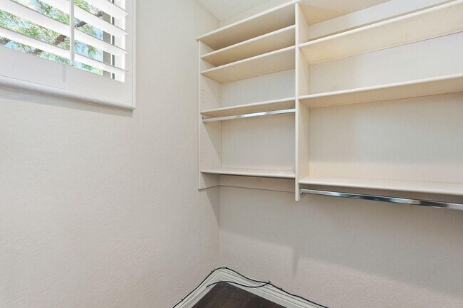 Building Photo - 11047 E Mirasol Cir