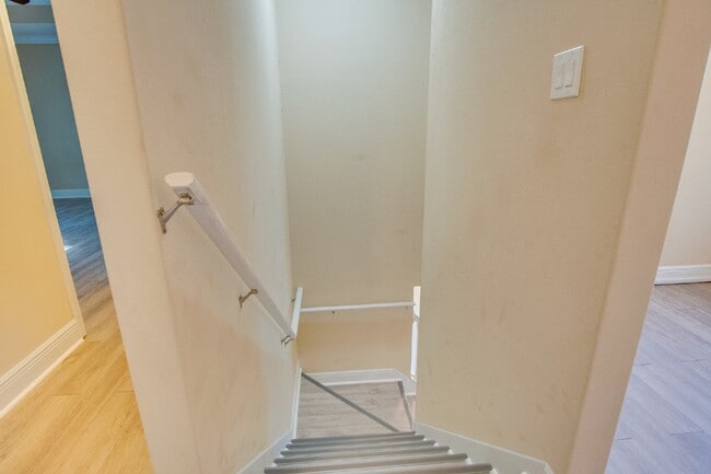 Building Photo - Modern 4BR/3BA Home Near NAS Pensacola – $500 Off Deposit for Qualified Active Duty Military – Pr...