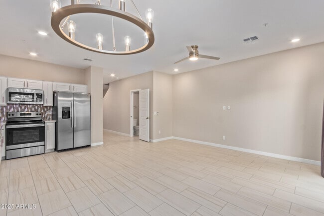 Building Photo - 2134 W Harmont Dr