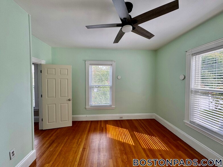 Building Photo - 214 Washington St