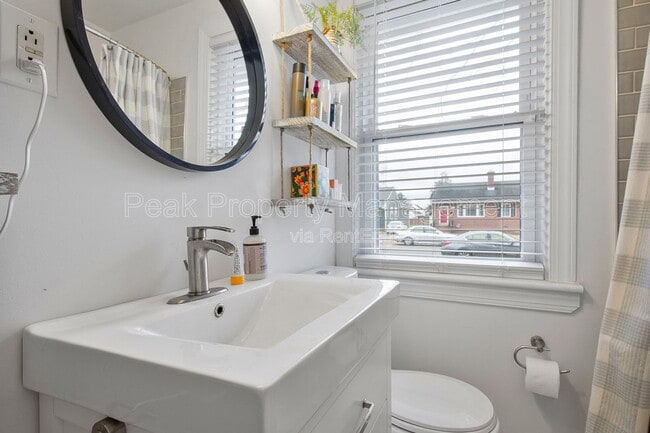 Building Photo - 5517 Danley Ln