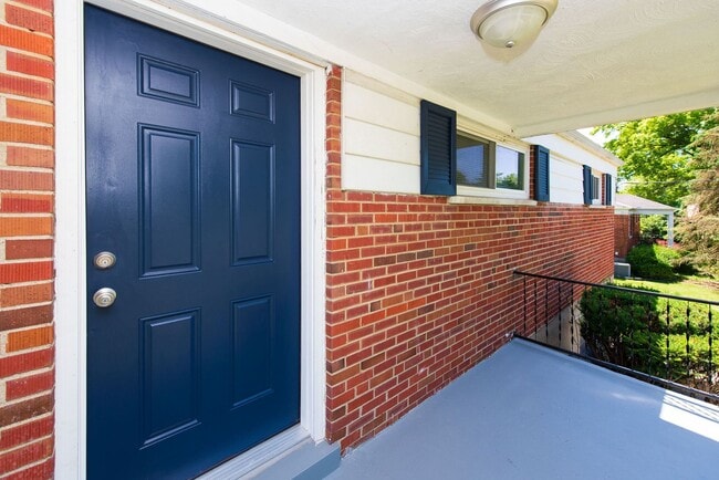 Building Photo - BRIDGETOWN- 3BEDROOM 1BATH W 1 CAR BUILT I...