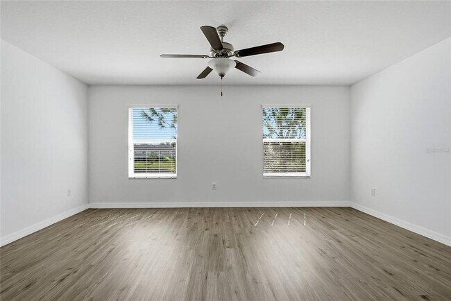 Building Photo - 12942 Utopia Gdns Wy