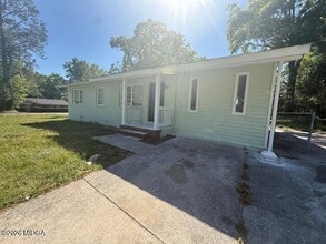 Building Photo - 4471 Elkan Ave