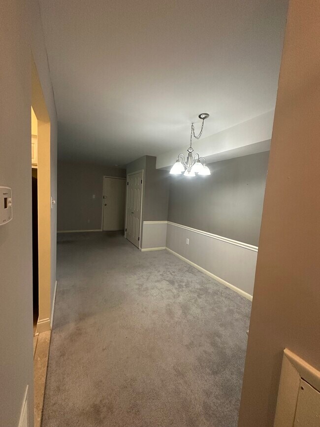 Dining Room - 822 South Ave