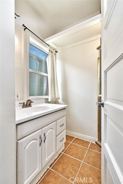 Building Photo - 1115 S Mariposa Ave