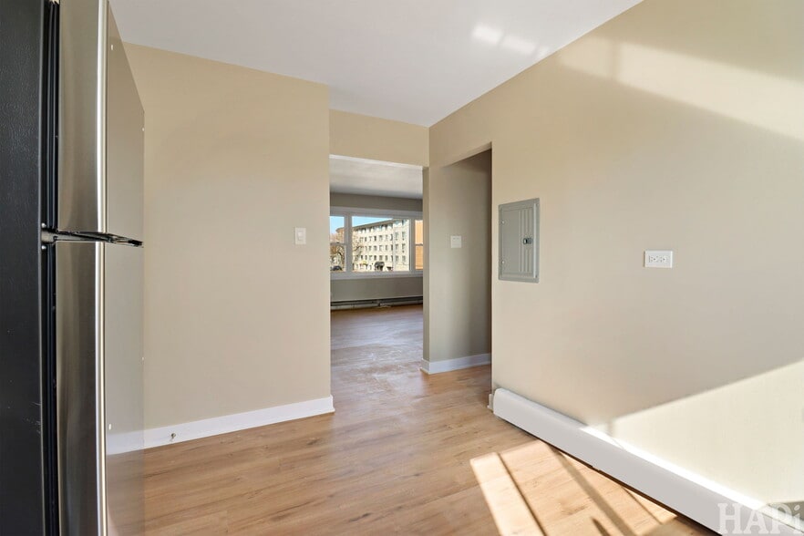 Building Photo - 7204 13th St