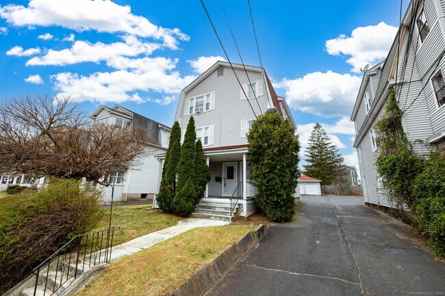 Primary Photo - 15 Kingston St