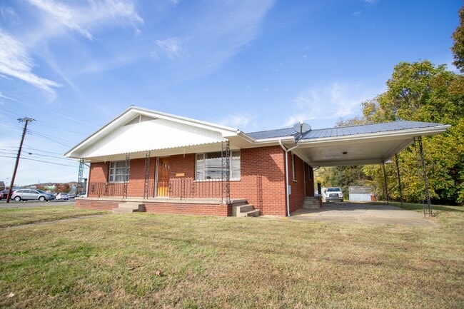 Building Photo - 1722 Washington Blvd