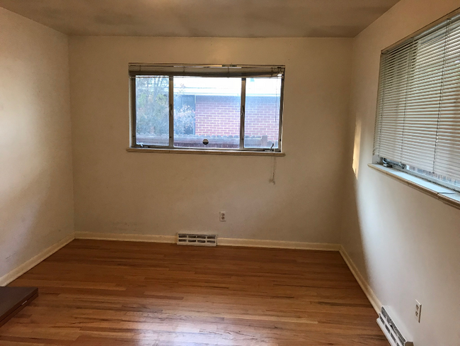 Building Photo - 1136 Krameria St
