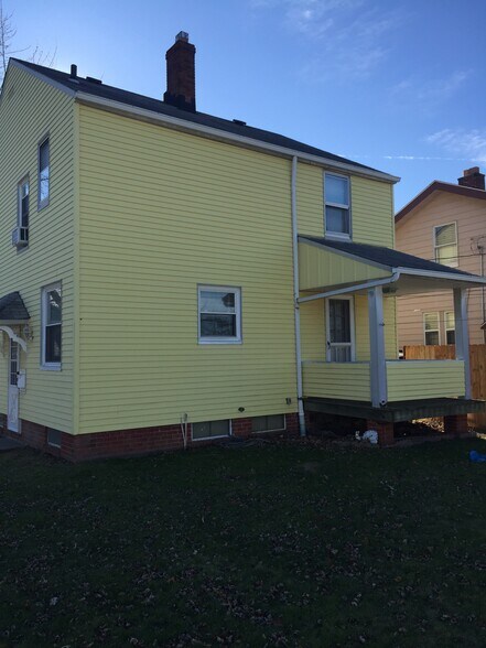 Building Photo - 9331 Plymouth Ave