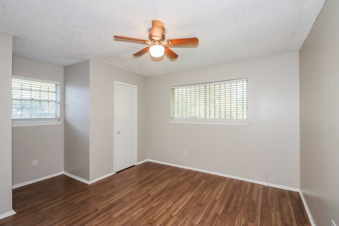 Building Photo - 11750 Murr Way