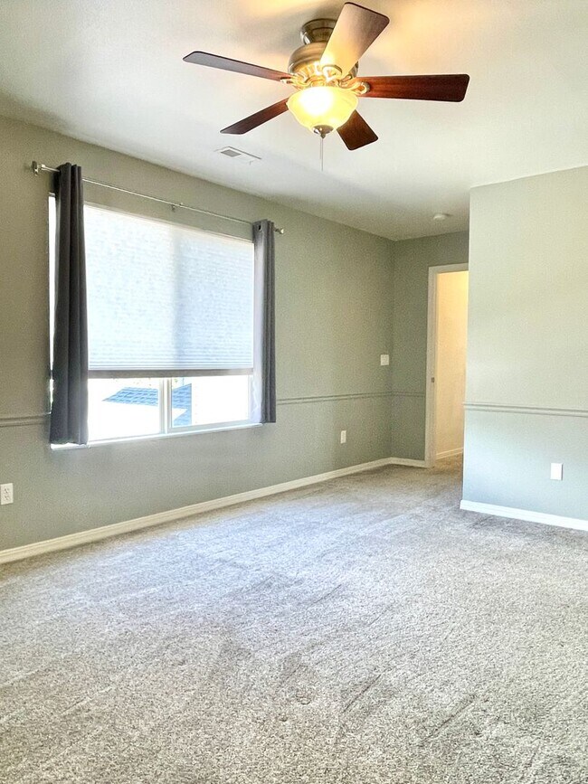 Building Photo - Spacious 3 Bed Home Near Hill AFB & I-15 – RV Parking + Fenced Yard