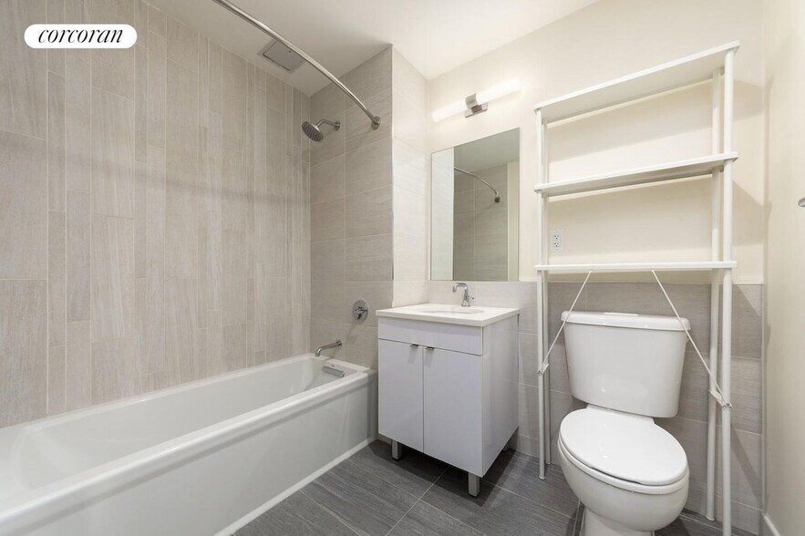 Building Photo - 25-21 43rd Ave