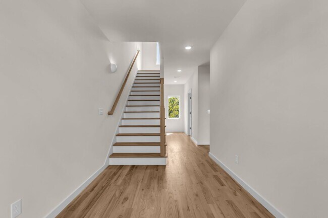 Building Photo - Amazing New Construction in North Nashville!